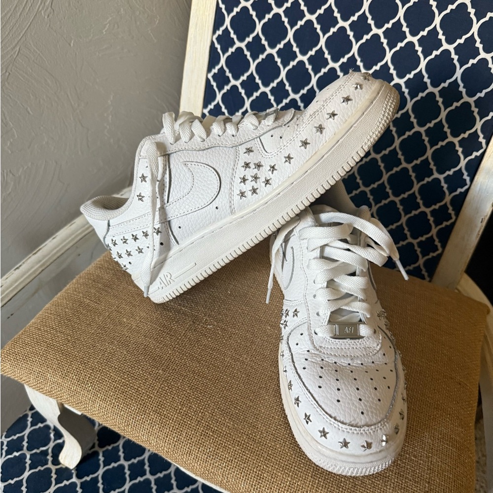White Star-Patterned Nike Air Force Sneakers